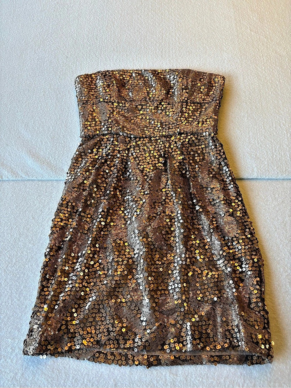BCBGMAXAZRIA Sequin Mini Dress in Brown & Gold Size 4 Like New